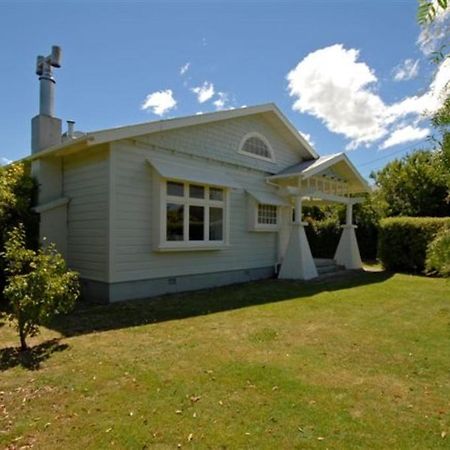 One Panama Villa Martinborough Bagian luar foto