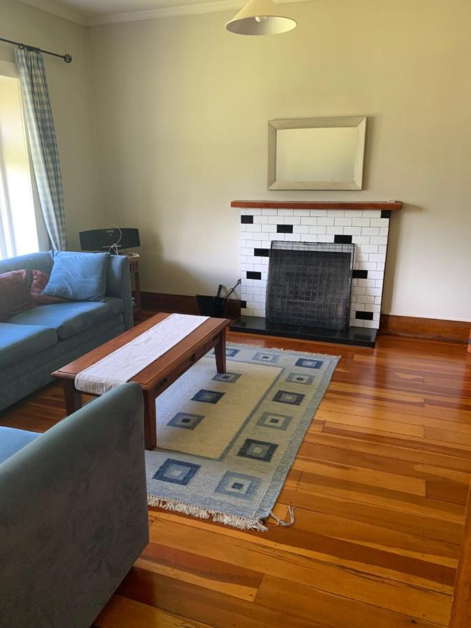One Panama Villa Martinborough Bagian luar foto
