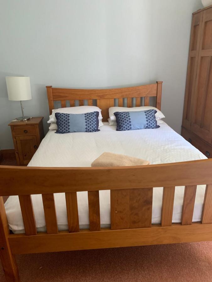 One Panama Villa Martinborough Bagian luar foto